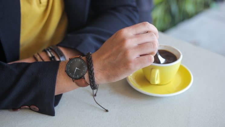 Bracelet ancre homme : Un accessoire de style incontournable